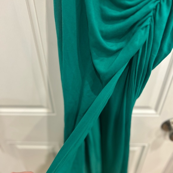 Lovers and friends gown from revolve - Picture 4 of 5